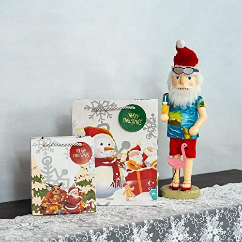 Sacos de Natal UPTOTOP com etiquetas de presente, 18 PCs 8 Designs diferentes sacos de presente de Natal com alças, 4 grandes 6 médios 8 pequenos sacos de papel de presente de Natal