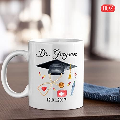 Caneca de formatura médica personalizada, copo de cerâmica, caneca de café de formatura, copo de médico personalizado com nome, presente para médico, estudante de medicina, estetoscópio caneca presente, xícara de chá branco 11 onças, 15 onças