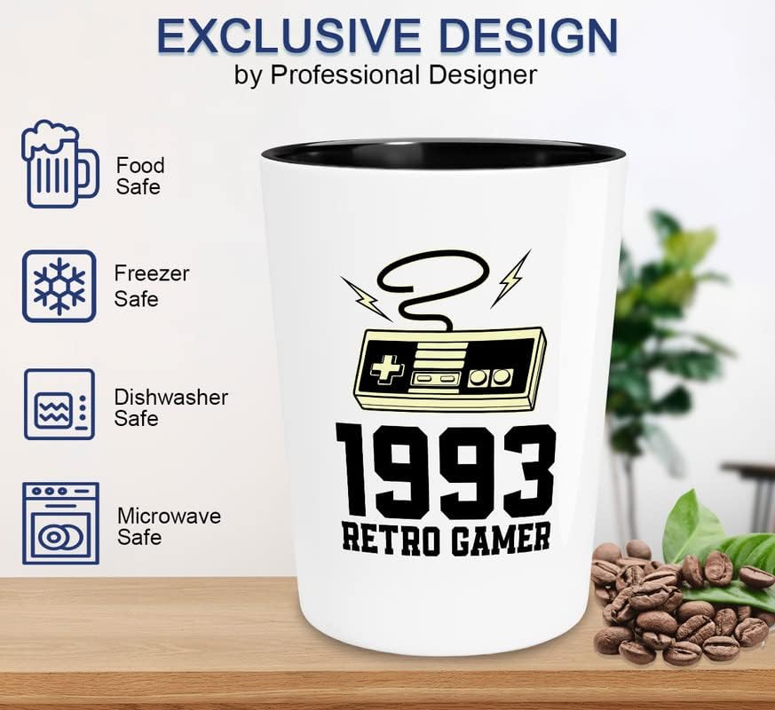 Flairy Land Vintage Gamer Shot Glass 1.5oz - 1993 Retro jogador - videogame online Retro engraçado console de jogos Arcade Multiplayer