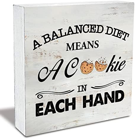 Rústico, uma dieta equilibrada significa um biscoito em cada caixa de madeira letre