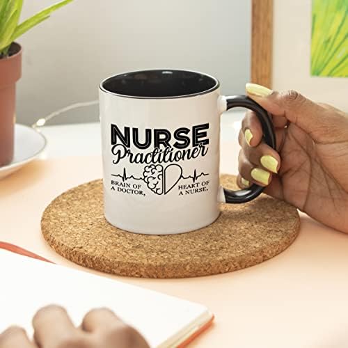 Younique Designs Enfermeira Caneca de café - Caneca portátil de café 11oz, Presentes de enfermagem para mulheres, NP Enfermeira