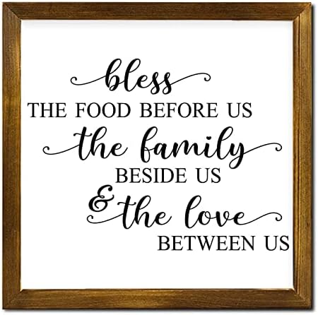 Abençoe a comida diante de nós a família ao nosso lado, sinalizações de madeira emolduradas palavras letras de madeira bloco de