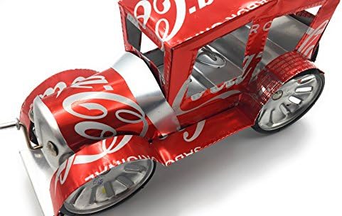 Os carros clássicos artesanais da K&A - feitos com latas recicladas por refrigerante de alumínio. Excelente adição à sua coleção de decoração artesanal de coca