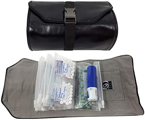 Wellness Travel Pack - A carteira de organizador de comprimidos, se encaixa em todos os tamanhos de medicamentos, extras pequenos a extras, segura pílulas, gotas, sprays e pomadas, sacos de zíper seguros, gravação personalizável na etiqueta