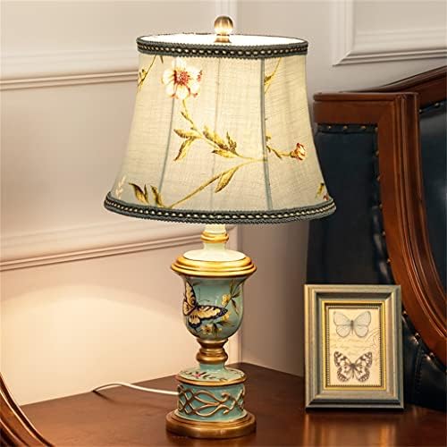 Meninas grossas Vintage European Table Lamp for Bedroom Light Light Sala Lâmpada de mesa Lâmpada quente noite lâmpada fofa