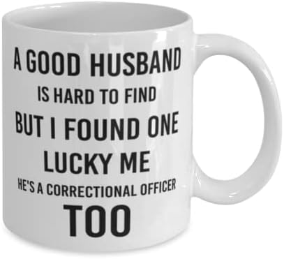 O oficial correcional da caneca, um bom marido é difícil de encontrar, mas eu encontrei um. Sorte minha, ele também