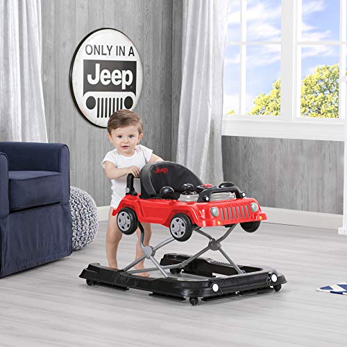 Jeep Classic Wrangler 3-in-1 Grow With Me Walker por Delta Chidlren, vermelho