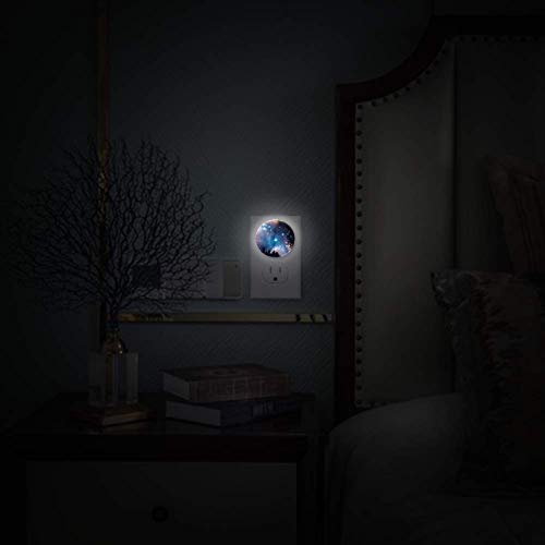 Baby Night Light With Magic Galaxy Star Castle Tree Night Light Plug in Wall com Dusk-to-Dawn Sensor 2-Pack