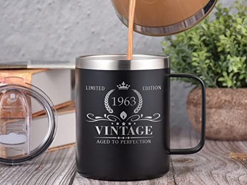 Triwol 1963 Presentes de aniversário de 60 anos para homens e mulheres, caneca de café engraçada Presentes de aniversário de 60 anos para pai, filho, marido, irmão, 60º aniversário do presente de aniversário idéias para ele, presentes de copo de 60 anos, preto, preto