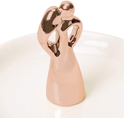 Tono de ouro rosa abraçando casal de porcelana anel de prato de joalheria