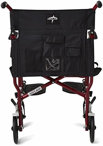 Cadeira de rodas de transporte ultraleve Medline com assento de 19 ”de largura, cadeira de transporte dobrável com braços permanentes na mesa, quadro vermelho