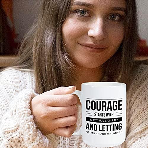 Bubble abraça caneca de café motivacional 15 oz branca, coragem começa com o incentivo