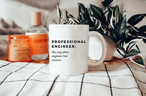 Engenheiro Profissional Caneca para Mulheres e Homens, Presente Perfeito de Graduação para um Futuro Engenheiro ou uma caneca de café engraçada para si mesmo!
