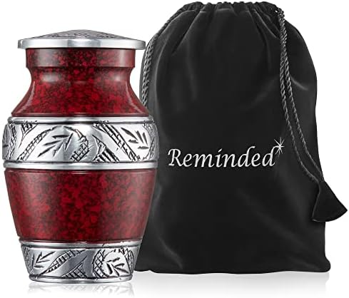 Lembrou -se pequenas urnas de lembrança para cinzas humanas, conjunto de 4 urnas em miniatura vermelha e prata com estojo de veludo e bolsas