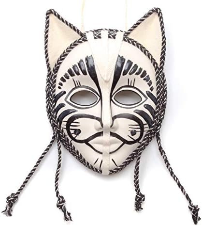 A máscara de porcelana de gato