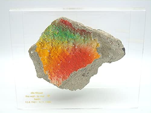 Berlim Sovevenirs Original Berlin Wall Piece Display em um arco transparente