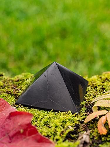 Pirâmide de Shungita Clube Shungita polido 1 polegada Pequena pirâmide de pedra preta para a sala de cura de escritório em casa meditação de cristal